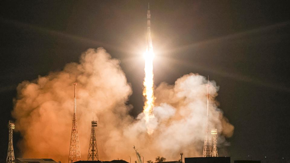 The new, empty capsule should arrive at the orbiting lab on Sunday.