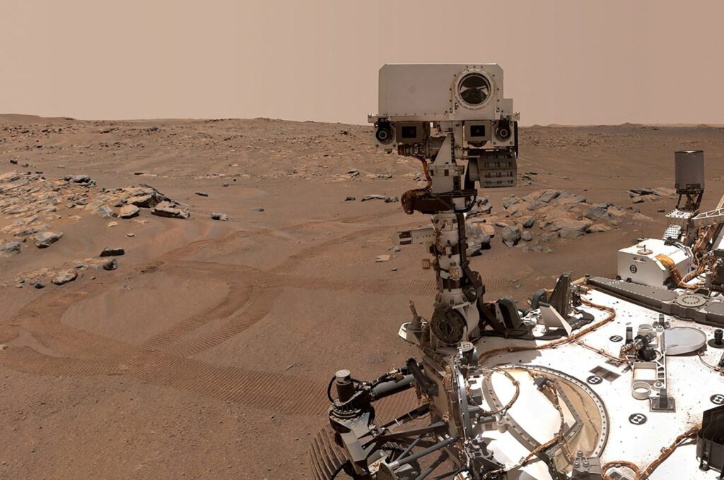 NASA's Perseverance Mars rover takes a "selfie" on Mars, Sept. 10, 2021. (Reuters Photo)