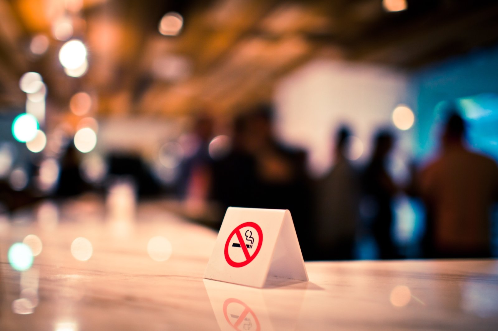 Some 130,000 individuals across Türkiye have overcome cigarette addiction in a period since 2015 throughout counseling hotline. (Shutterstock Photo)