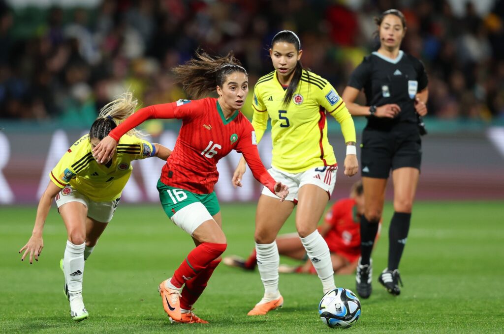 Morocco's Anissa Lahmari (2nd L) competes for the ball against Colombia's Lorena Bedoya Durango during the FIFA Women's World Cup Australia & New Zealand 2023 Group H match at Perth Rectangular Stadium, Perth, Australia, Aug. 03, 2023. (Getty Images Photo)