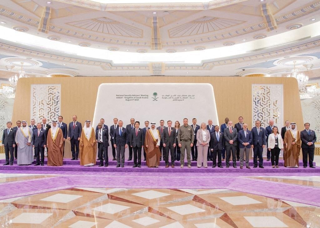 286436 Representatives from more than 40 countries pose for a family photo as they attend talks on the Russia-Ukraine war, Jeddah, Saudi Arabia, Aug. 6, 2023. (Reuters Photo)