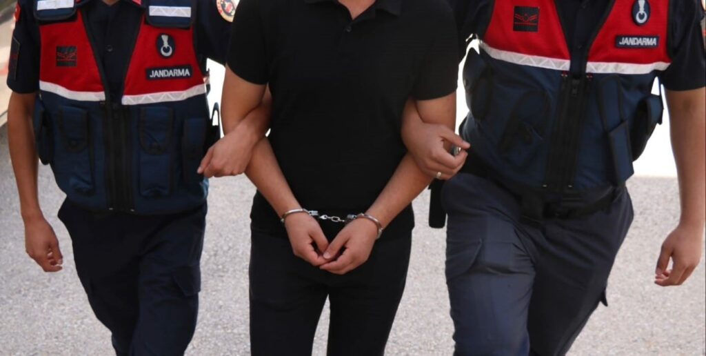 Turkish gandermerie forces apprehend a FETÖ fugitive, Türkiye, Aug. 9, 2023. (IHA Photo)