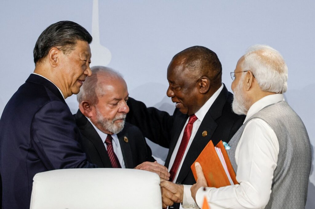 (From L to R) Chinese President Xi Jinping, Brazil's President Luiz Inacio Lula da Silva, South African President Cyril Ramaphosa and Indian PM Narendra Modi during the 2023 BRICS Summit, Johannesburg, South Africa, Aug. 24, 2023. (AFP Photo)