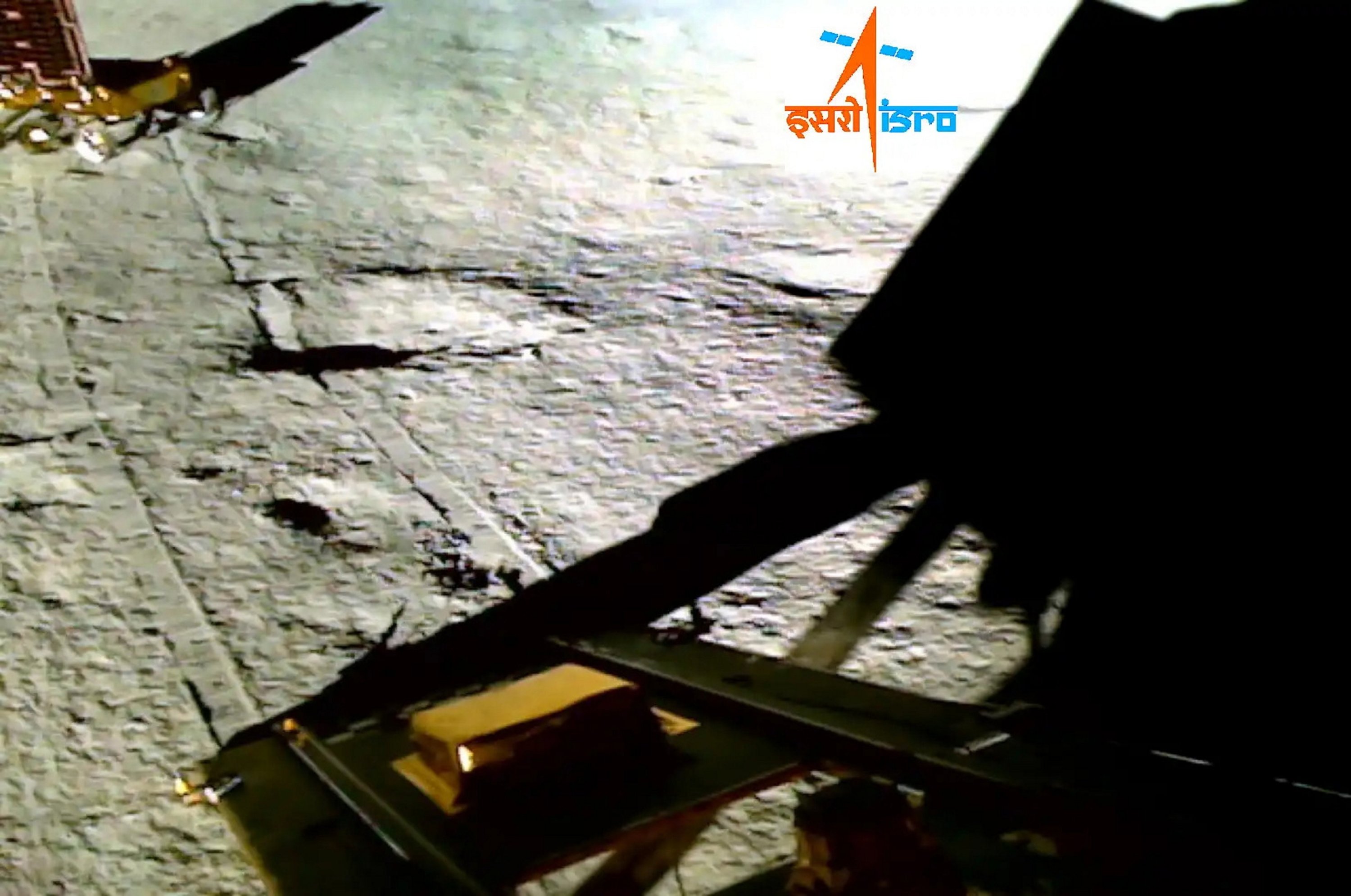 289703 Indian Space Research Organisation (ISRO) shows the Rover of India's Chandrayaan-3 lunar mission retracing its path and safely heading in a new direction, on the Moon, Aug. 29, 2023. (EPA Photo)