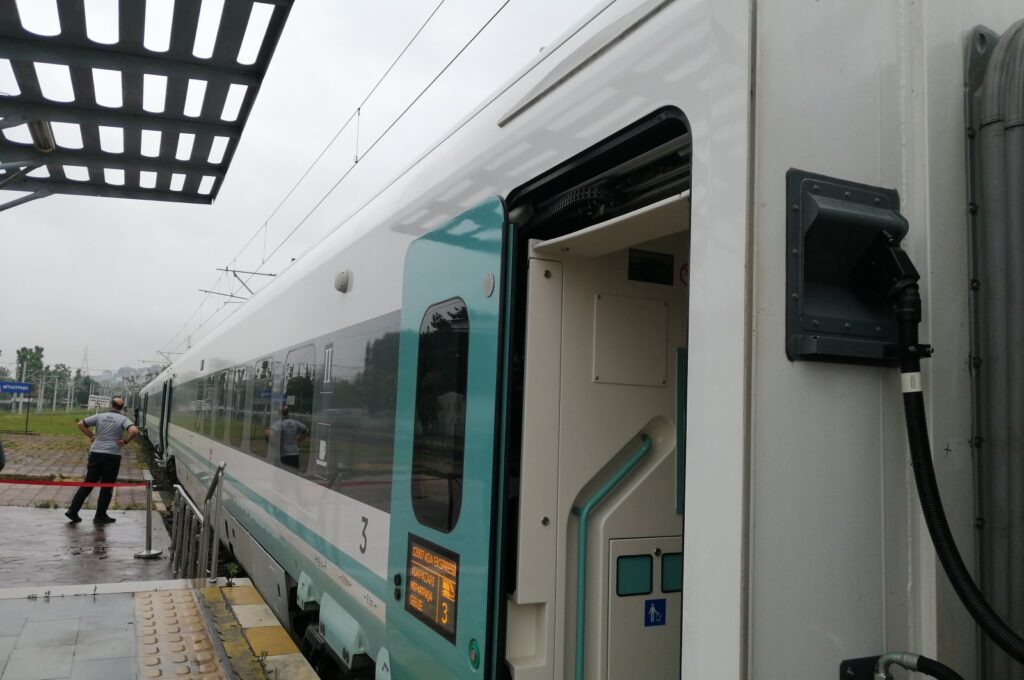 A high-speed train stops at a station in Sakarya, Türkiye, Sept. 5, 2023. (Photo by Sisa Bodani)