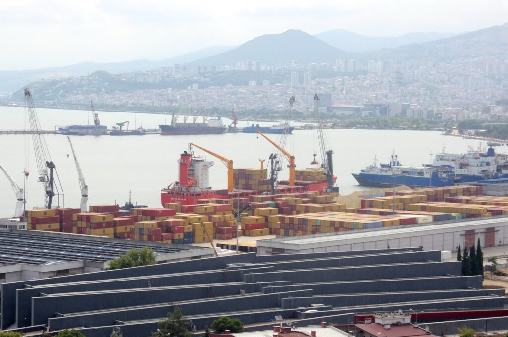 Containers and ships are seen at a port in the province of Samsun, northern Türkiye, Aug. 29, 2023. (IHA Photo)