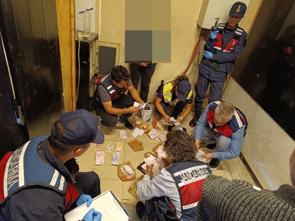 Nearly TL 2 million recovered during simultaneous operations carried out in 16 districts in Bursa province, Türkiye, Sept. 27, 2023. (AA Photo)