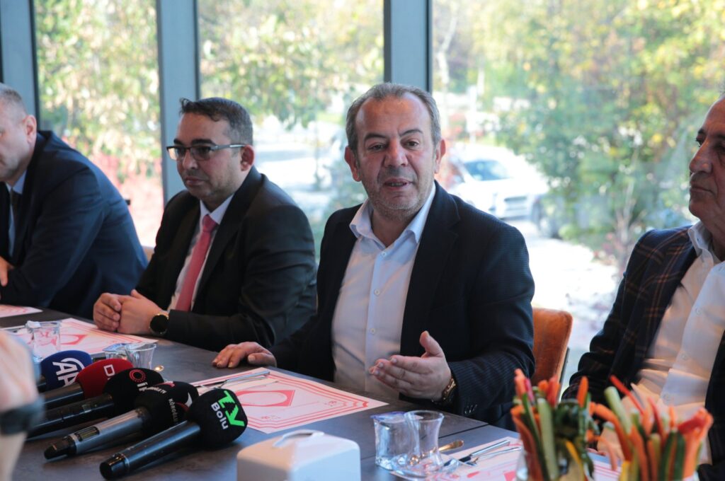 Bolu Mayor Tanju Özcan speaks after being discharged by the CHP in Sakarya province, Türkiye, Nov. 15, 2023. (AA Photo)