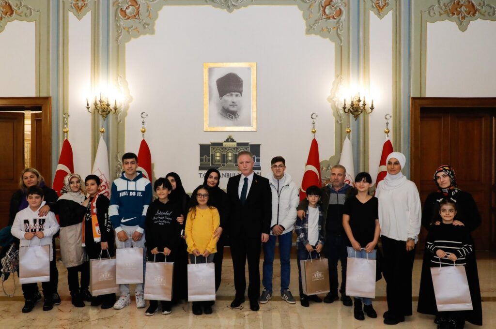 Governor Davut Gül meets with children in the governor's office building, Istanbul, Türkiye, Nov. 30, 2023. (AA Photo)