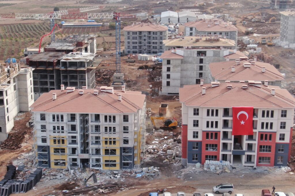 A view of the front of the apartments built in the Hassa district of Hatay province, southeastern Türkiye, Nov. 5, 2023. (IHA Photo)