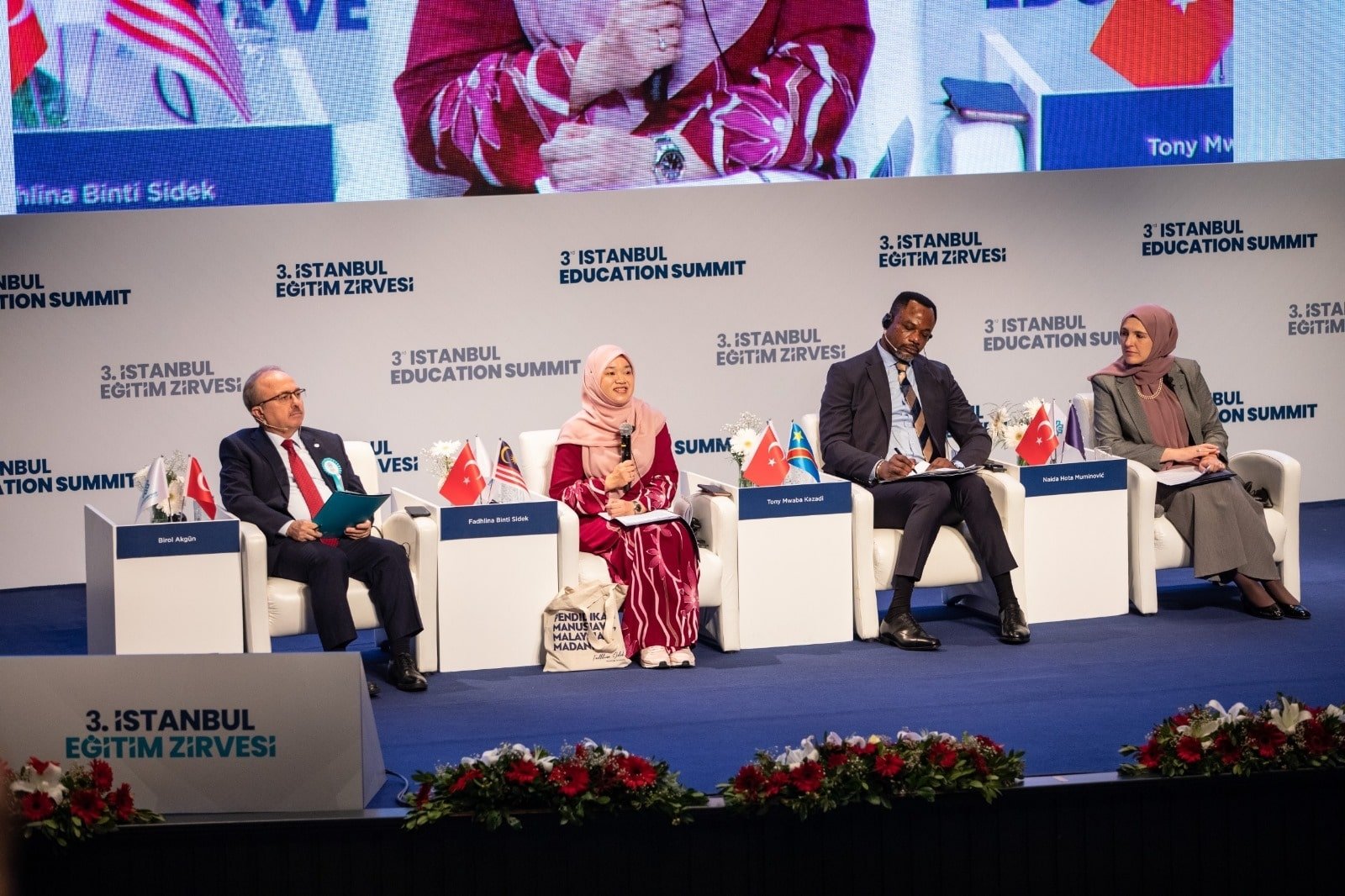 303864 Photo shows Türkiye Maarif Foundation chair Birol Akgün (L), Malaysian politician and lawyer Fadhlina binti Sidek (C-1), politician in Democratic Republic of Congo Tony Mwaba Kazadi (C-2) and Bosnian Minister Naida Hota-Muminovic during the 3rd Istanbul Education Summit, Istanbul, Türkiye, November 2023.