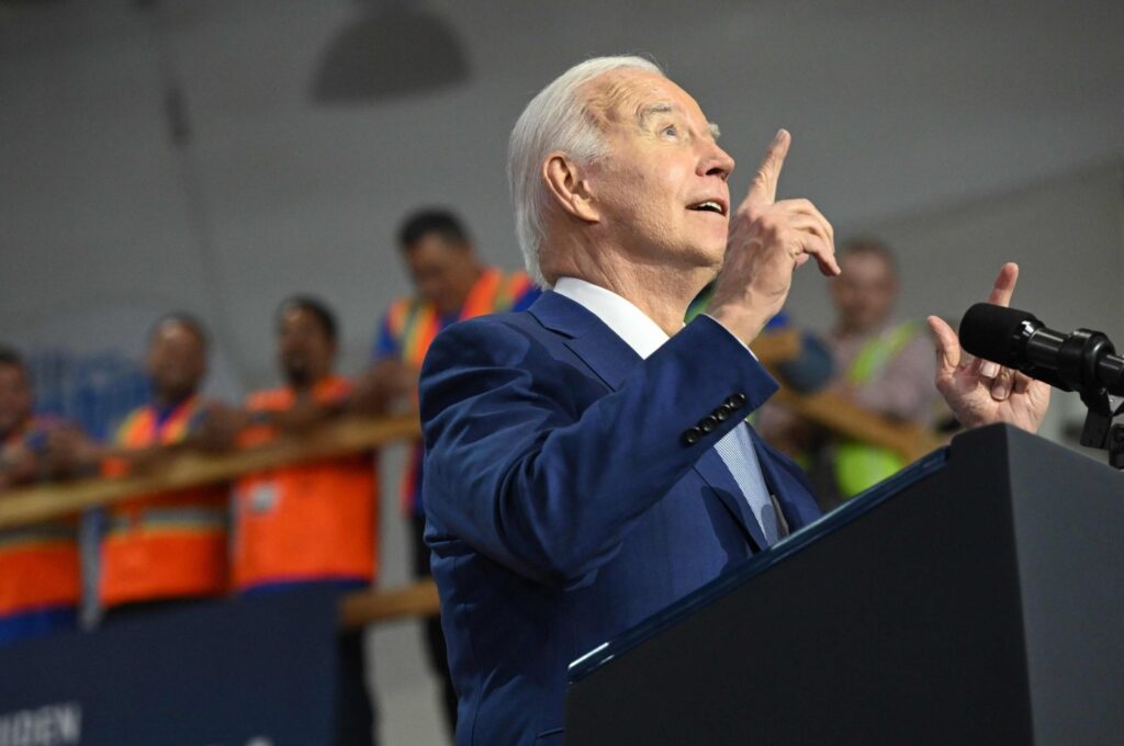 U.S. President Joe Biden gestures as he delivers remarks at Carpenters International Training Center in Las Vegas, Nevada, Dec. 8, 2023. (AFP Photo)