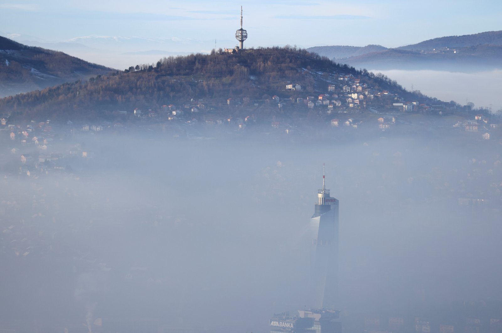 Bosnian capital of Sarajevo is covered with a mixture of polluted air and fog, Bosnia-Herzegovina, Dec. 11, 2023. (Reuters Photo)