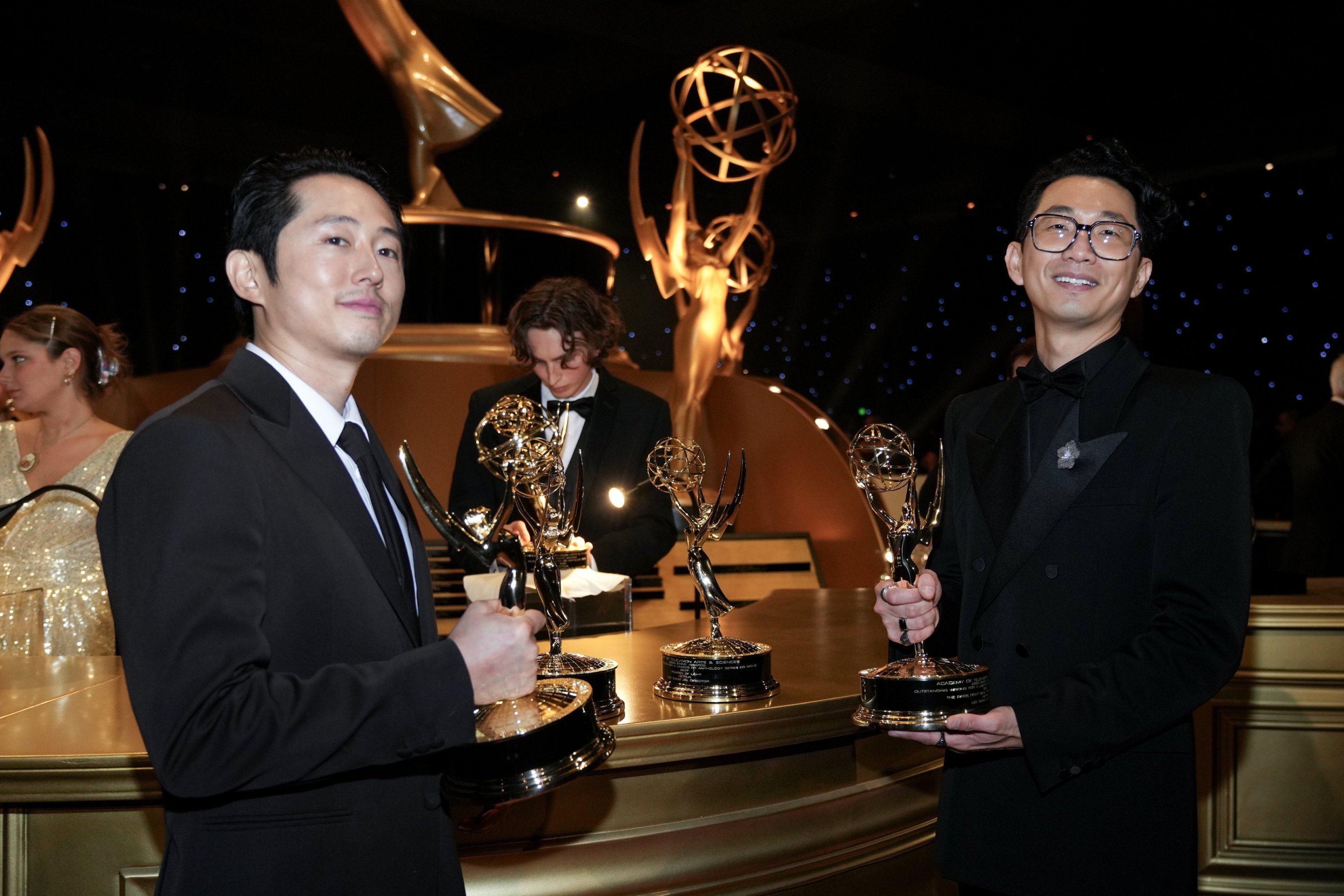 310360 U.S. actor Steven Yeun (L) and South Korean director Lee Sung Jin of