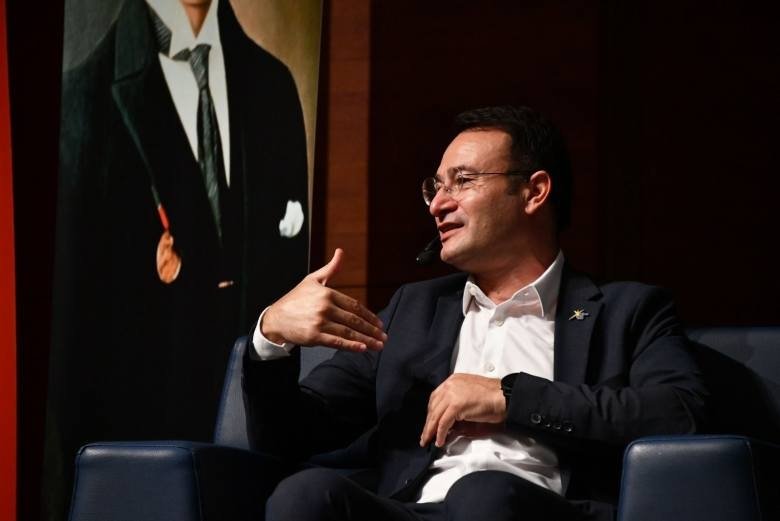 Turkish Triathlon Federation President Bayram Yalçınkaya speaks during the Yenişehir Press Conference, Bursa, Türkiye, Oct. 20, 2023. (Courtesy of Turkish Triathlon Federation)