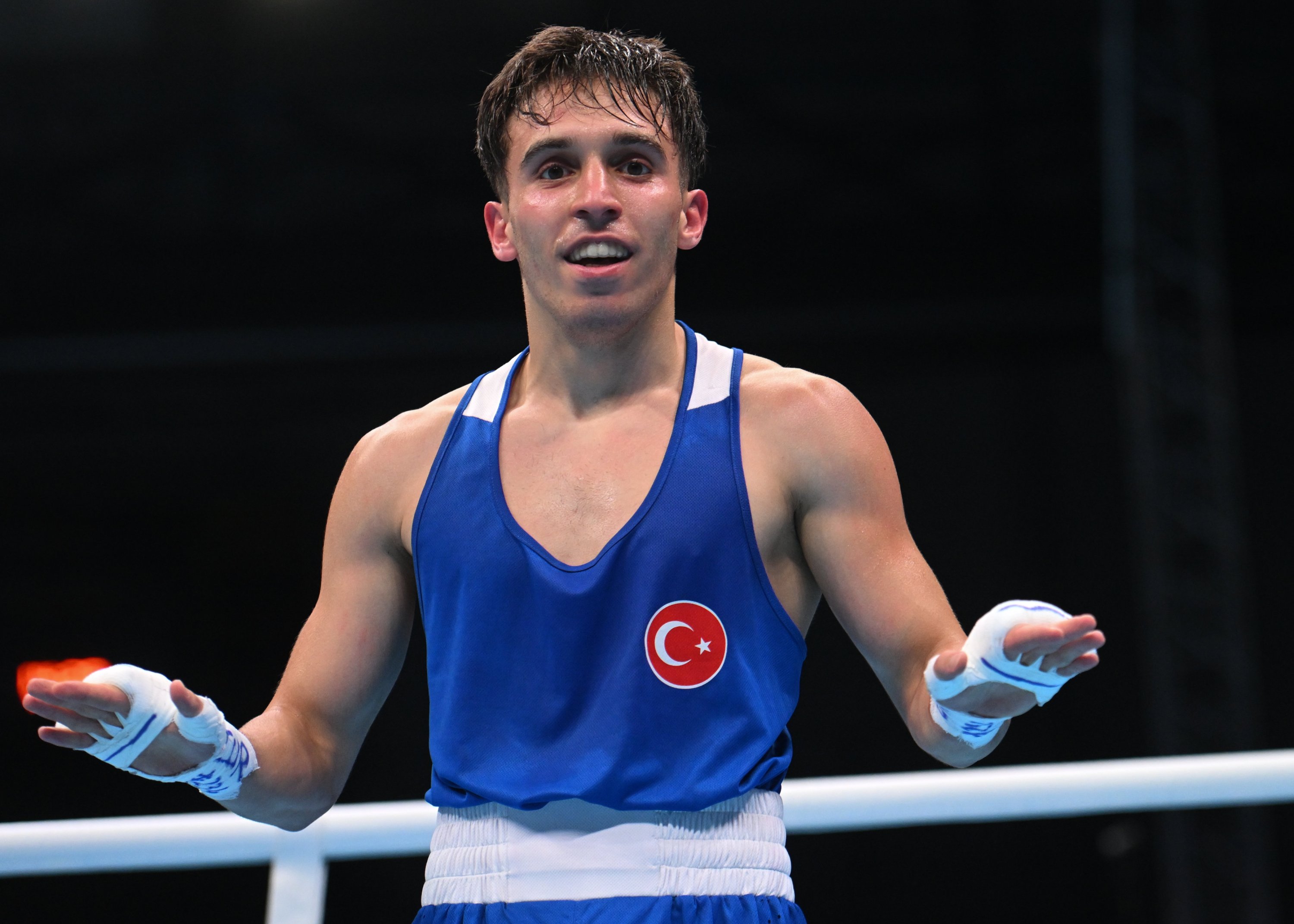 311669 Samet Gümüş celebrates after beating Spain's Martin Molina Salvador at the 3rd European Games, Warsaw, Poland, July 2, 2023. (AA Photo)