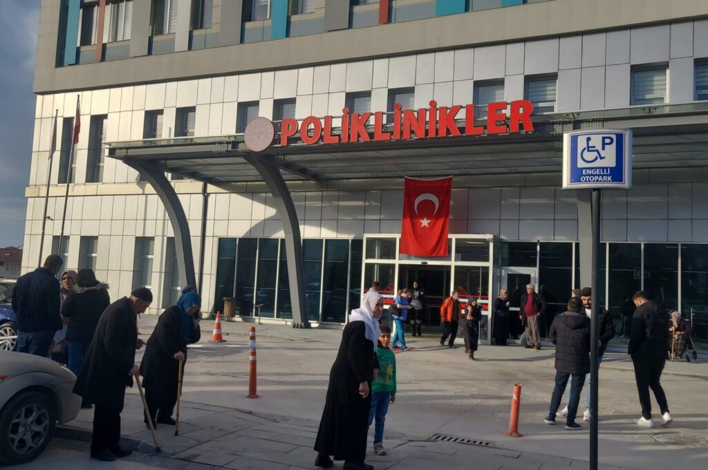 People are seen on the street following the earthquake in Malatya province, Türkiye, Jan. 25, 2024. (AA Photo)