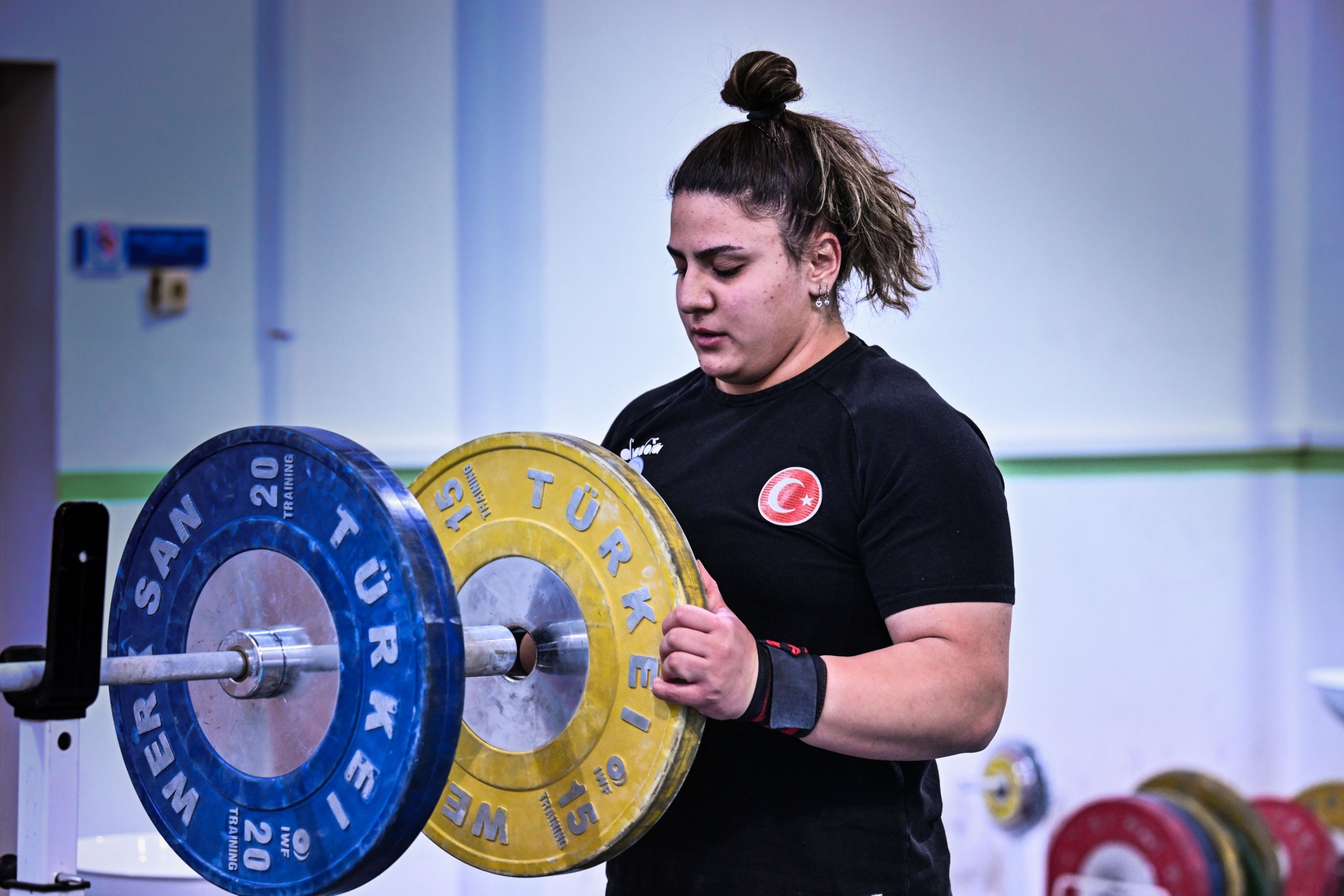 312018 Turkish women's national weightlifter Tuana Süren trains at the Eryaman Türkiye Olympic Preparation Center, Ankara, Türkiye, Jan. 25, 2024. (AA Photo)