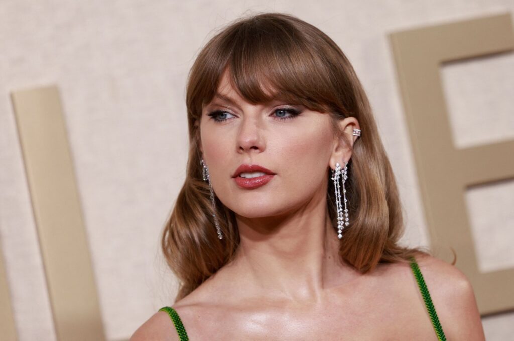 U.S. singer-songwriter Taylor Swift arrives for the 81st annual Golden Globe Awards at the Beverly Hilton hotel in Beverly Hills, California, U.S., Jan. 7, 2024. (AFP Photo)