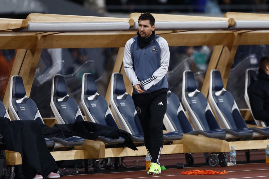 Inter Miami's Lionel Messi warms up during the match against Vissel Kobe at the Japan National Stadium, Tokyo, Japan, Feb. 7, 2024. (Reuters Photo)