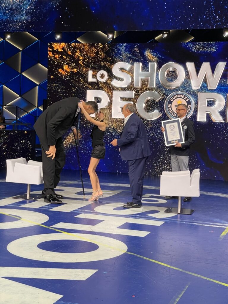 The world's tallest man Sultan Kösen is awarded by officials of the Guinness World Records in Milano, Italy, Feb. 9, 2024. (DHA Photo)