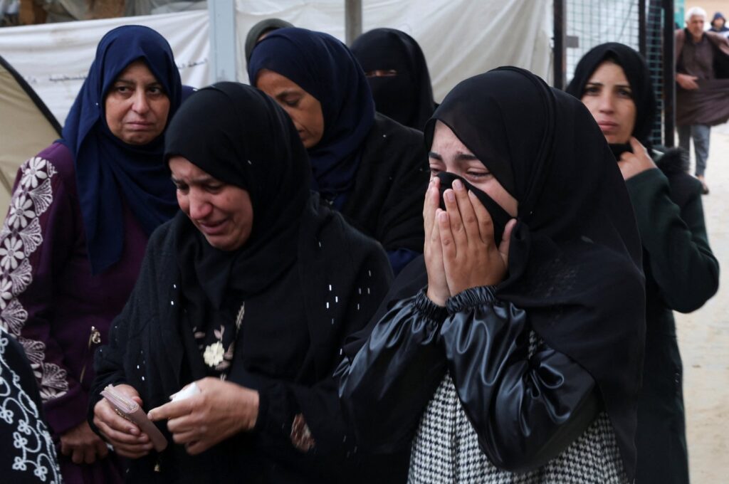 Mourners react near the bodies of Palestinians killed in Israeli strikes, at the European hospital in Khan Younis, Gaza Strip, Palestine, Feb. 16, 2024. (Reuters Photo)