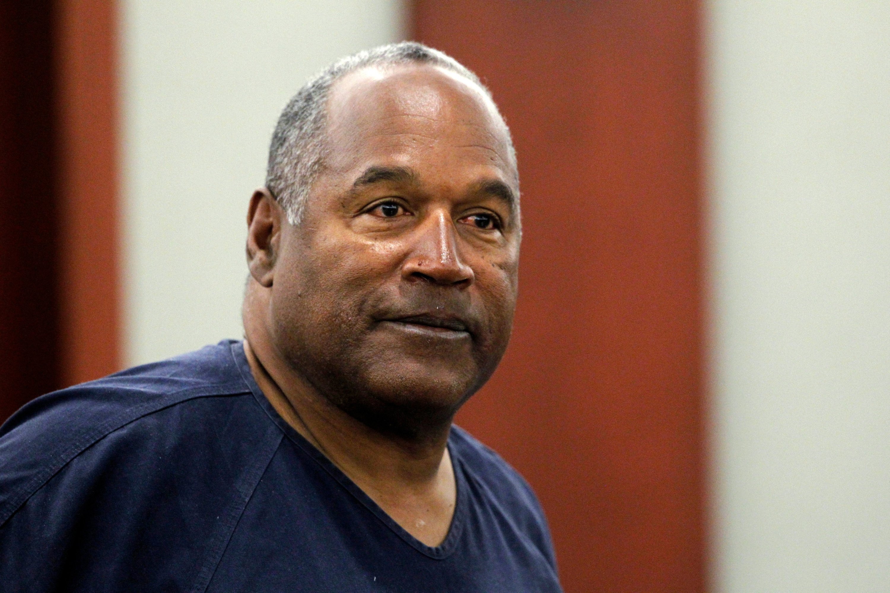 323283 O.J. Simpson stands during a break on the second day of evidentiary hearing in Clark County District Court, Las Vegas, Nevada, U.S., May 14, 2013. (EPA Photo)