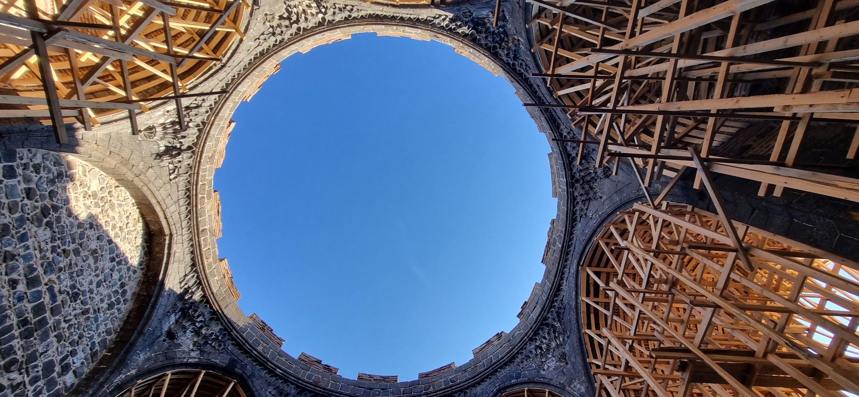 323458 Located in the northeast corner of the historical Içkale settlement in the Sur district, the St. George Church was constructed by the Romans as a governance church 1,600 years ago, Diyarbakır, Türkiye, April 13, 2024. (DHA Photo)