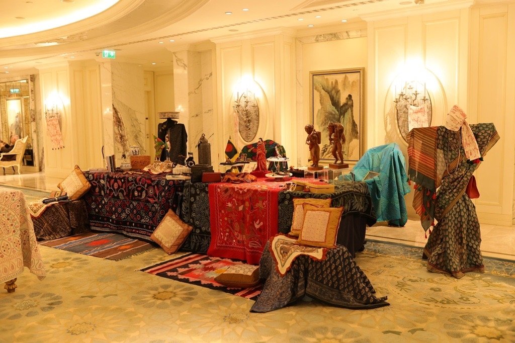 324920 A stand consisting of traditional handicrafts unique to Bangladesh was present at the reception in Istanbul, Türkiye, on April 24, 2024. (Photo courtesy of Consulate General of Bangladesh)