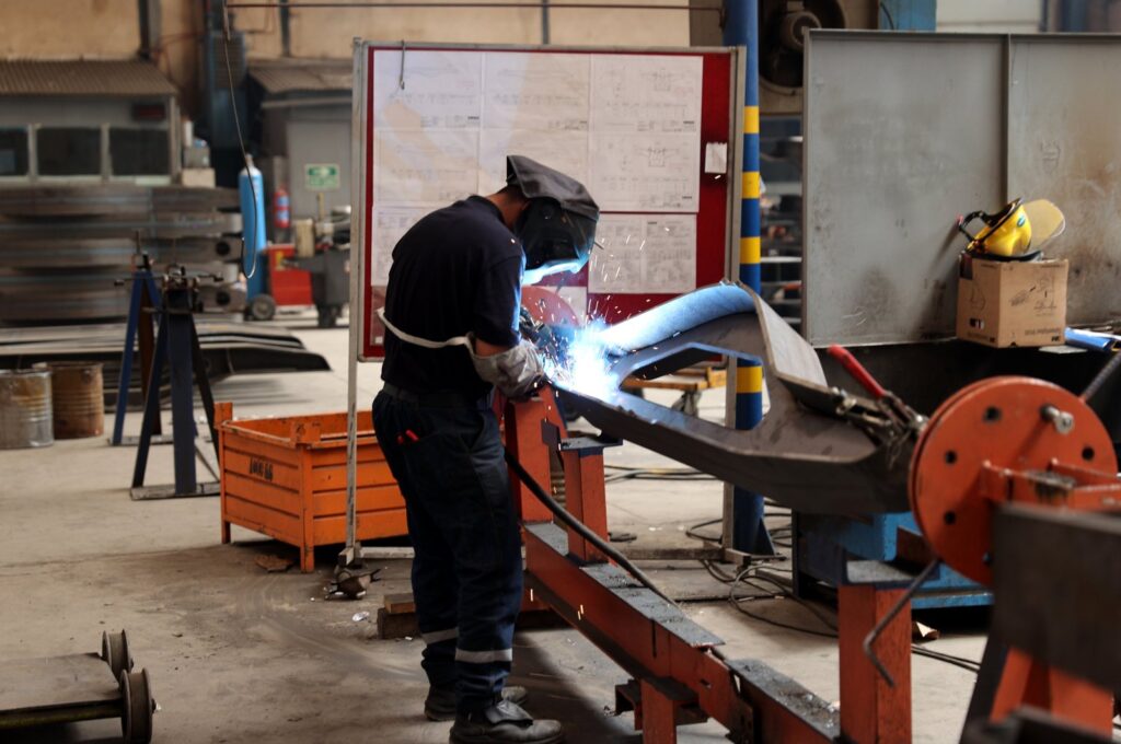 A person works at the Türkiye Railway Vehicles Industries Inc. (TÜRASAŞ) factory, Sivas, central Türkiye, April 22, 2024. (AA Photo)
