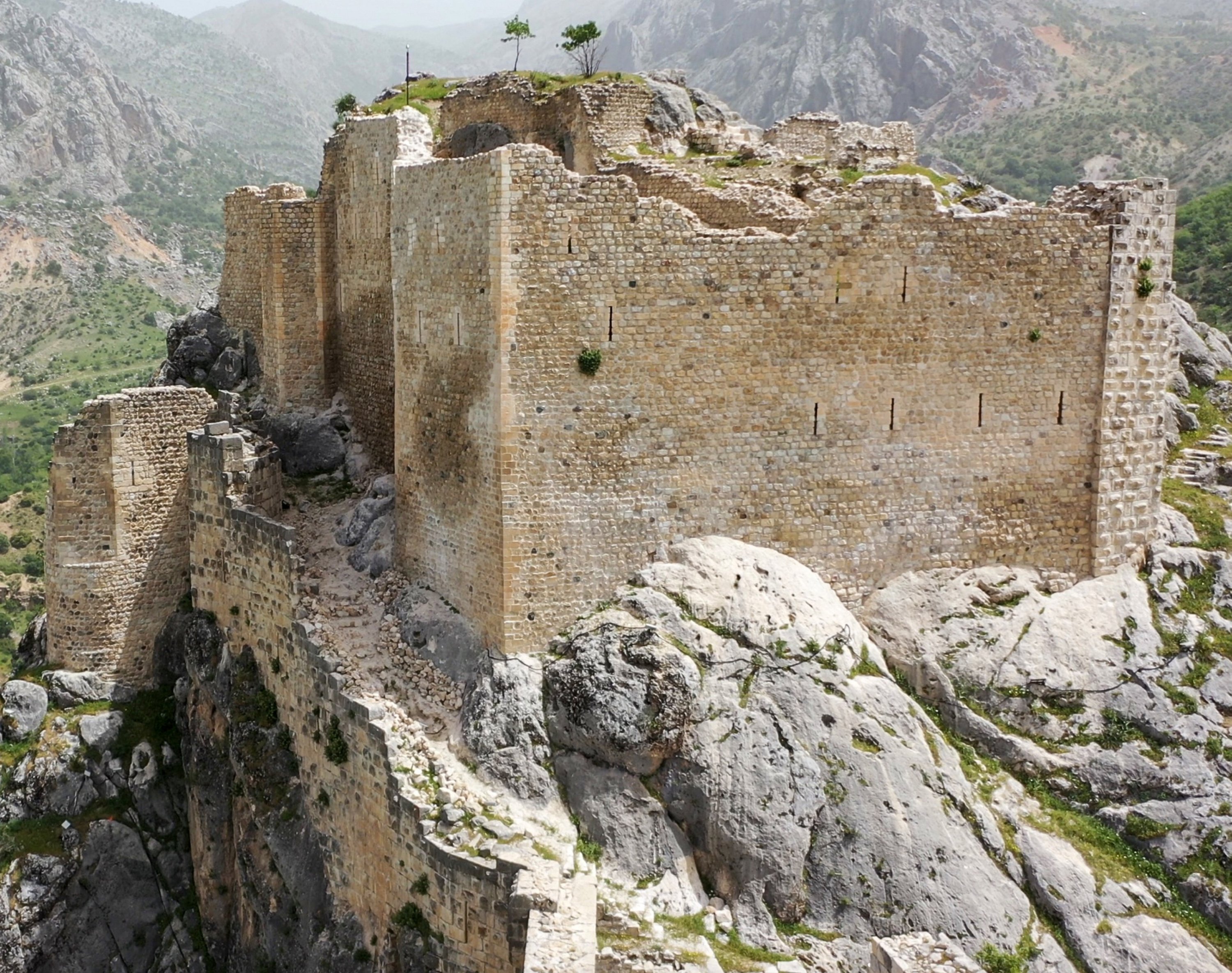 325578 Kahta Castle dates back to the Roman period, built between the A.D. first and second centuries, Adıyaman, Türkiye, April 28, 2024. (AA Photo)