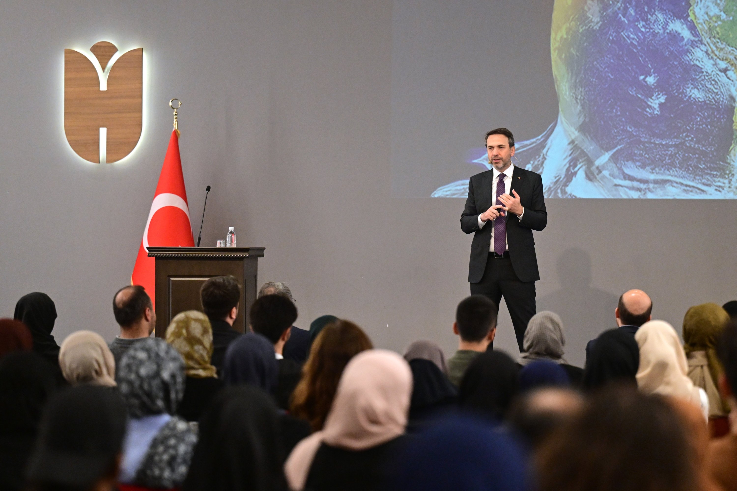 325659 Energy and Natural Resources Minister Alparslan Bayraktar speaks during an event at Ibn Haldun University, in Istanbul, Türkiye, April 29, 2024. (AA Photo)