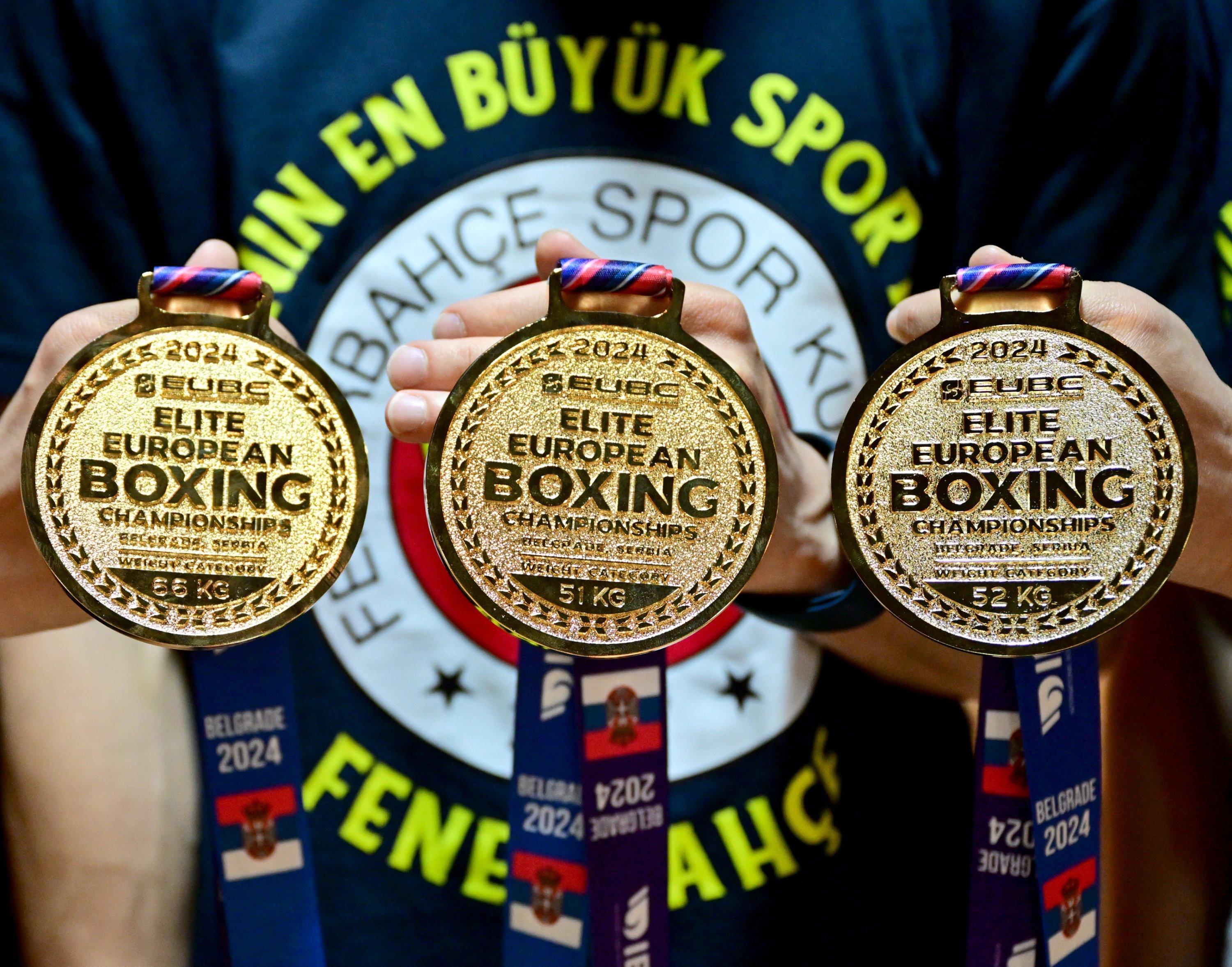 326186 (L-R) Fenerbahçe's European champion national boxers Busenaz Sürmeneli, Samet Gümüş and Buse Naz Çakıroğlu pose with their 2024 European Boxing Championship medals at the Fenerbahçe museum, Istanbul, Turkey, April 30, 2024. (AA Photo)
