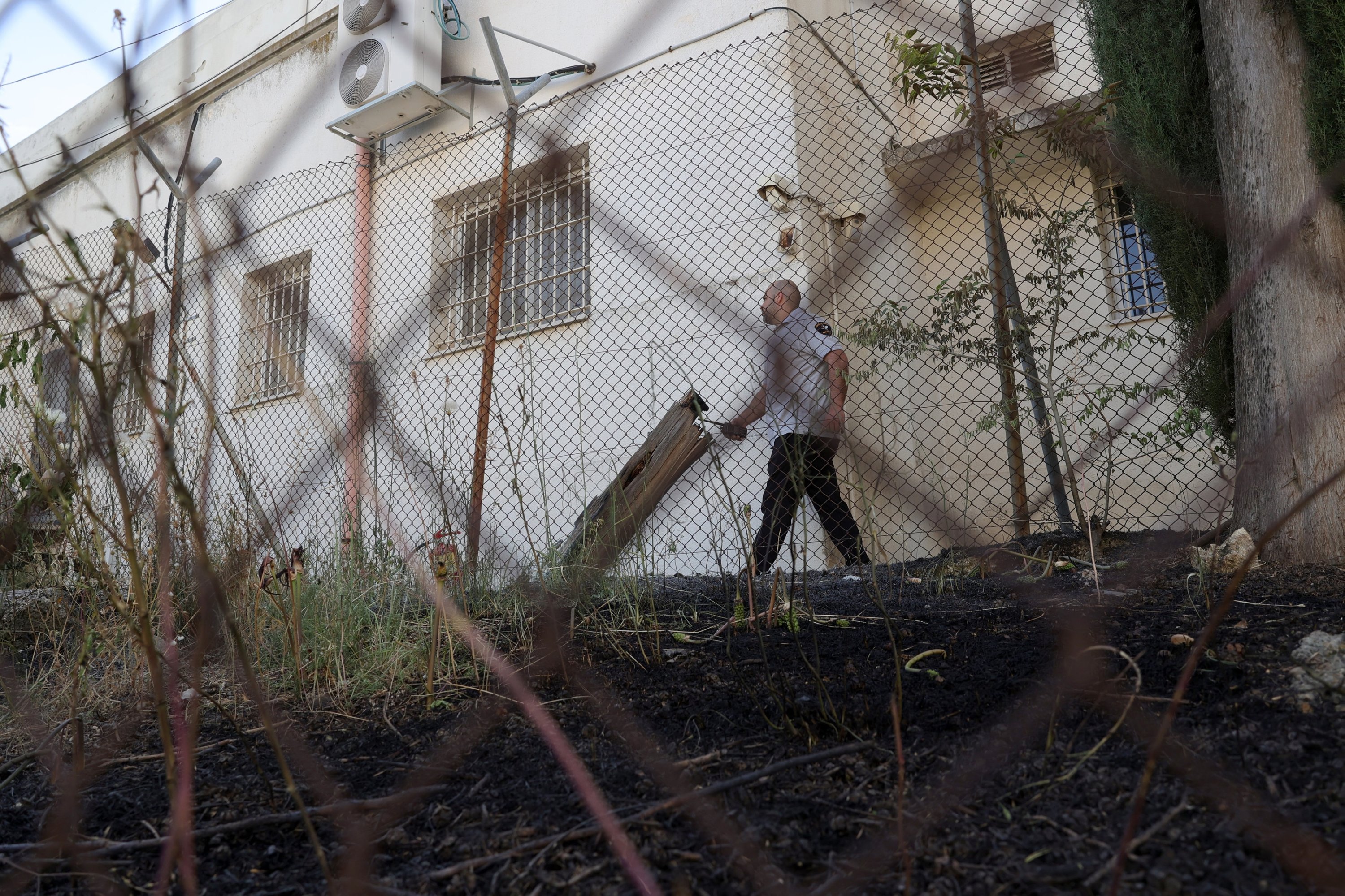 327449 A security guard inspects the UNRWA offices in occupied East Jerusalem, Palestine, May 10, 2024. (EPA Photo)