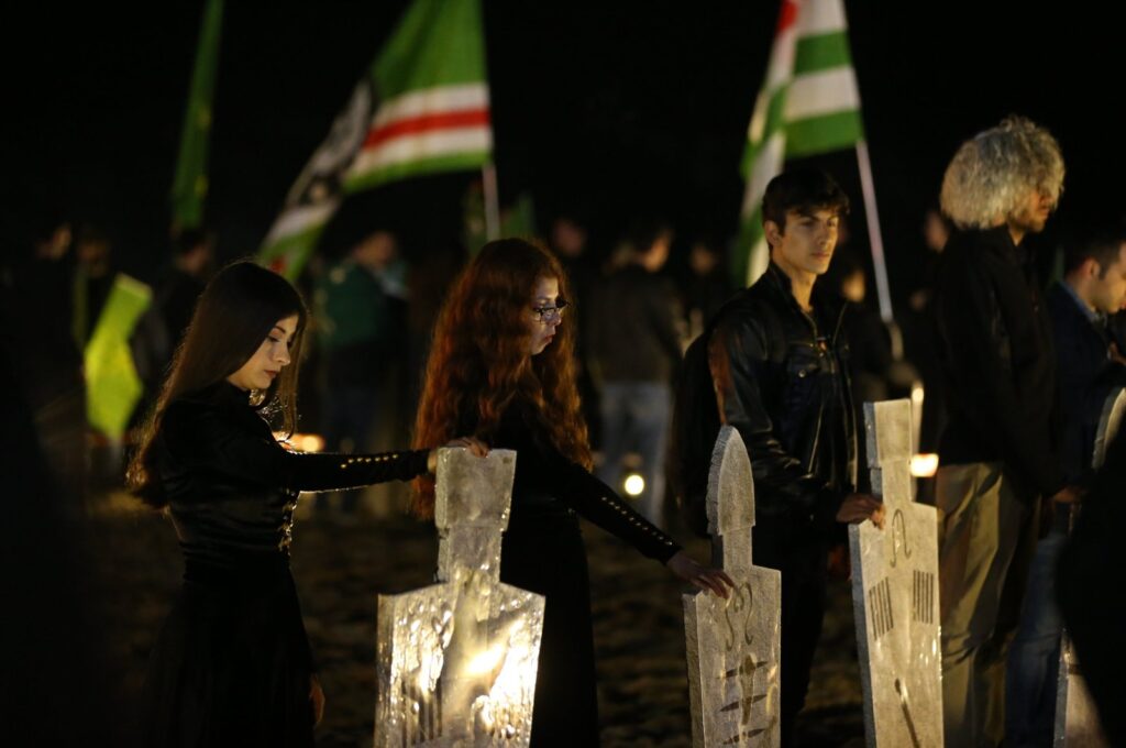 Members of the Circassian community commemorate those who lost their lives during mass deportation by the Russian Empire in 1864, northwestern Kocaeli province, Türkiye, May 22, 2019. (AA Photo)