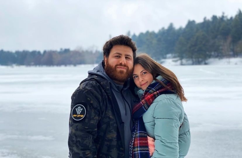 Oğuz Murat, who tragically passed away on March 1 in a car accident in Eyüpsultan, is seen with his wife. (IHA Photo)