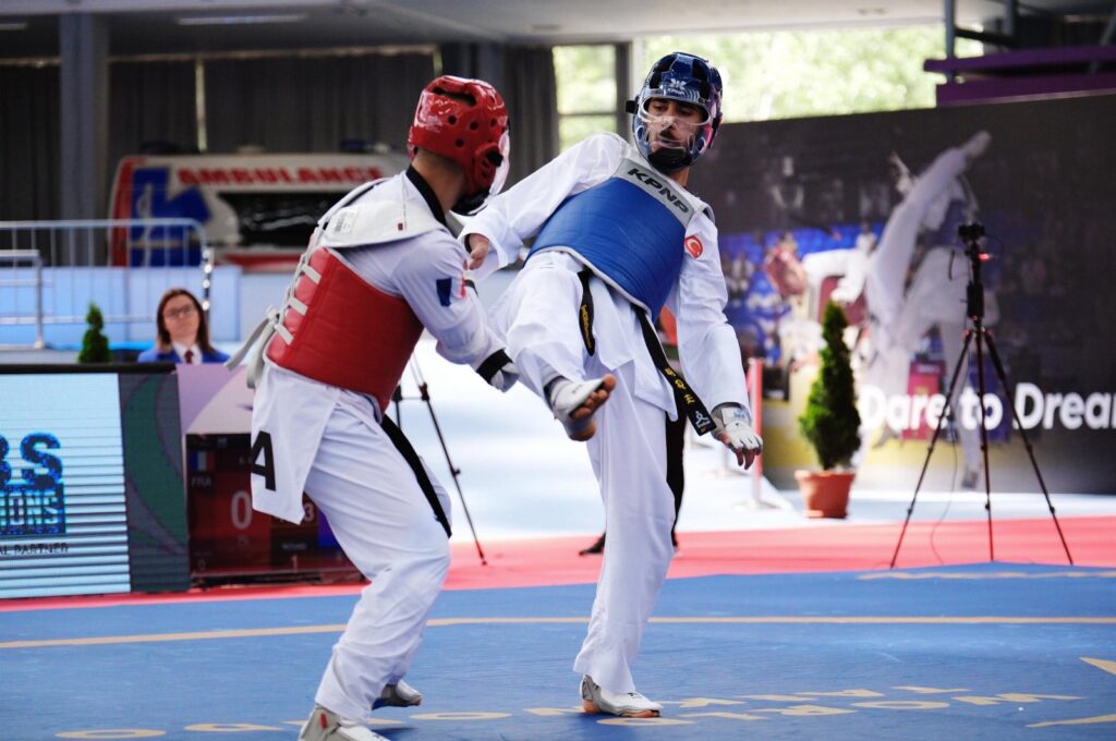 Turkish para taekwondo athlete Mahmut Bozteke (R) in action at the European championship, Belgrade, Serbia, May 10, 2024. (AA Photo)