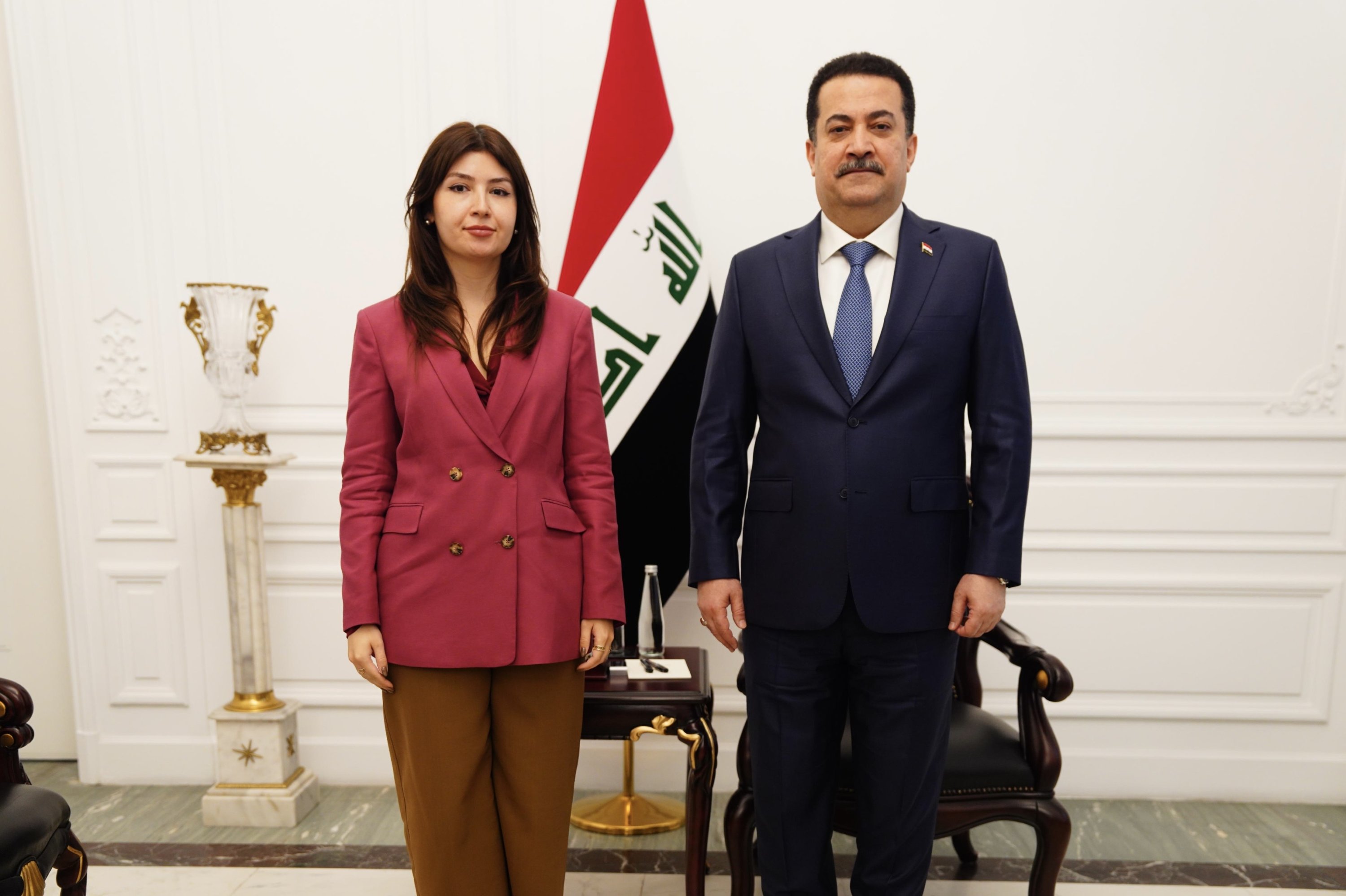 330667 Prime Minister Mohammed S. Al Sudani and Daily Sabah's Dilara Aslan Özer are seen at the prime minister's office in Baghdad, Iraq, May 27, 2024 (Courtesy of the Prime Minister's Office)