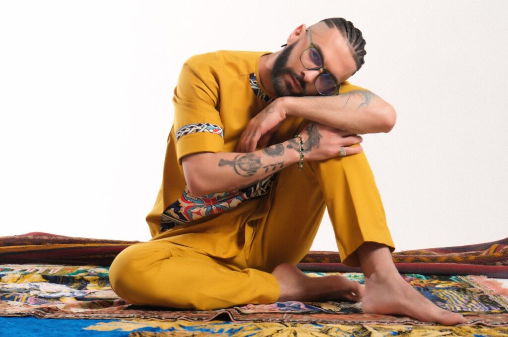 Sheyh Ree, who produces unique songs with his distinctive vocal style, has penned both the lyrics and composition of "Empati." (Photo courtesy of Warner Music Türkiye)