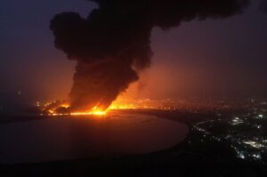 Smoke rises from the site of Israeli airstrikes in the port city of Hodeidah, Yemen, July 20, 2024. (Reuters Photo)