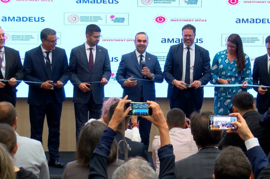 Officials pose during the inauguration of Amadeus' R&D center, Istanbul, Türkiye, July 18, 2024. (DHA Photo)