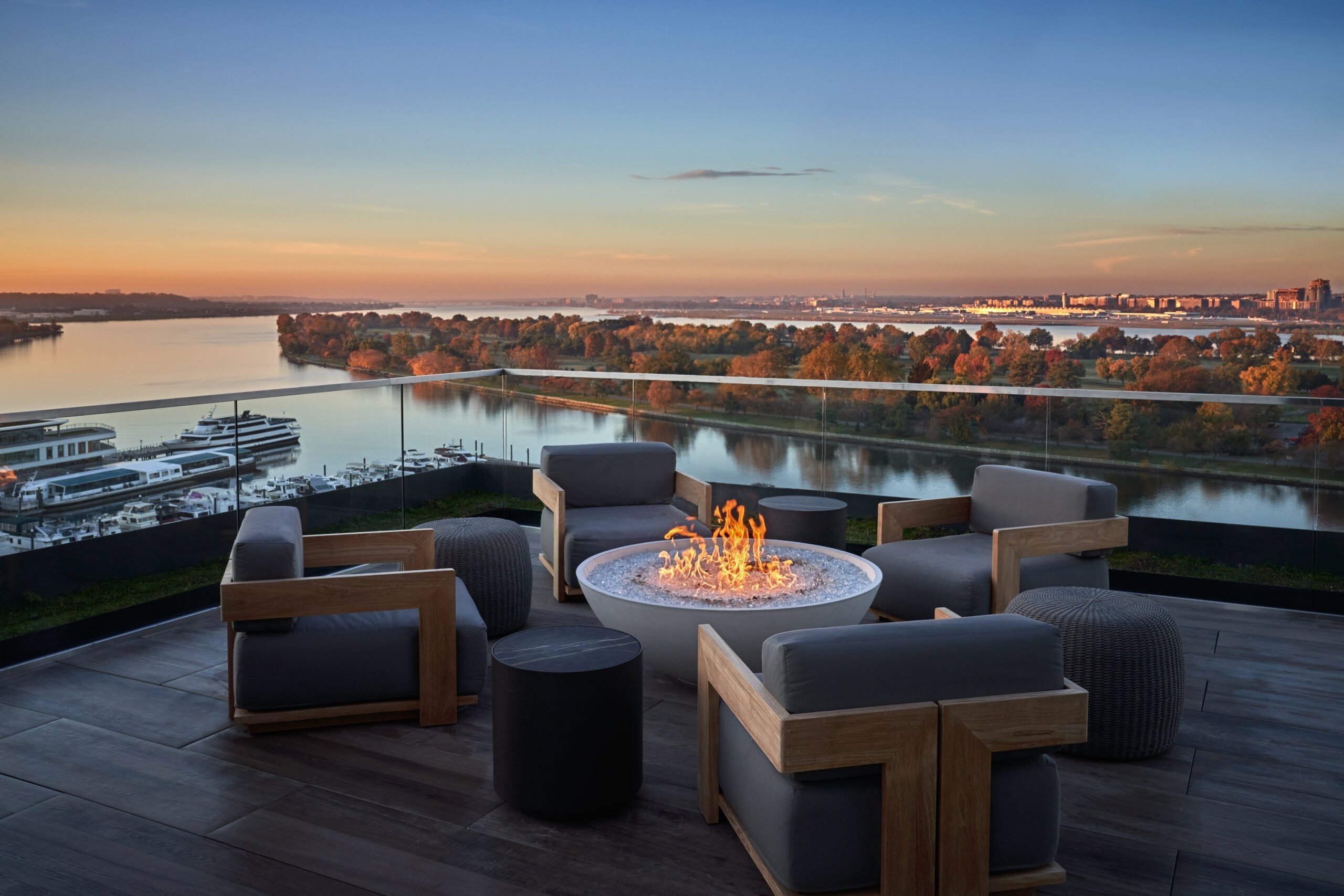342751 The city's sunset landscape viewed from the Pendry Hotel, Washington, U.S., Nov. 3, 2022. (Photo by İlker Topdemir)