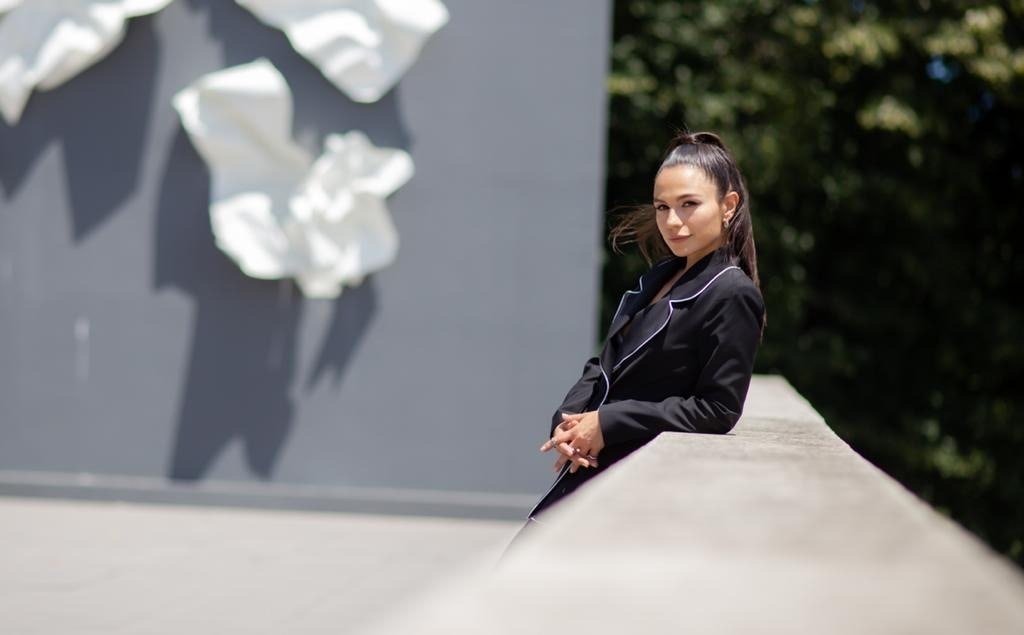 Prominent actress Selin Yeninci poses for Daily Sabah, Istanbul, Türkiye. (Photo courtesy of Selin Yeninci)