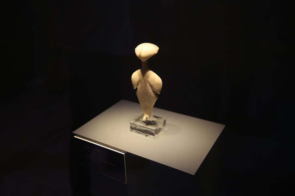 The artifact, now on display at the Troy Museum, is ceremoniously unveiled during the Çanakkale Cultural Road Festival, Çanakkale, Türkiye, Aug. 31, 2024. (AA Photo)