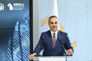 Industry and Technology Minister Mehmet Fatih Kacır delivers a speech at a conference, Istanbul, Türkiye, Sept. 4, 2024. (AA Photo)