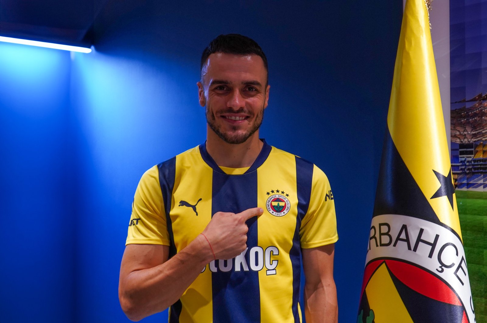 Fenerbahçe's Filip Kostic poses for a photo after signing his contract, Istanbul, Türkiye, Sept. 9, 2024. (DHA Photo)