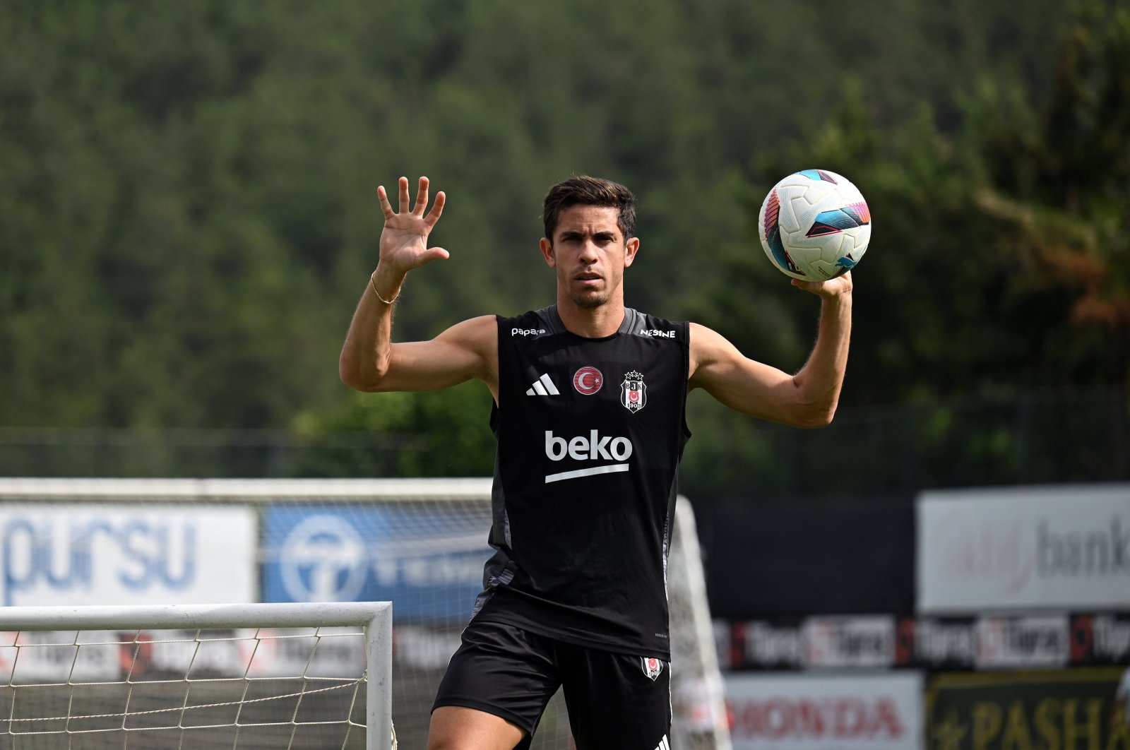 Beşiktaş's Gabriel Paulista during training at the BJK Nevzat Demir Facilities, Istanbul, Türkiye, Sept. 11, 2024. (AA Photo)