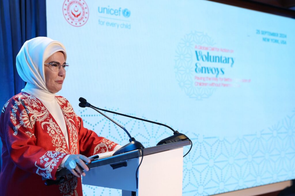First lady Emine Erdoğan speaks at a UNICEF event, New York City, U.S., Sept. 26, 2024. (AA Photo)