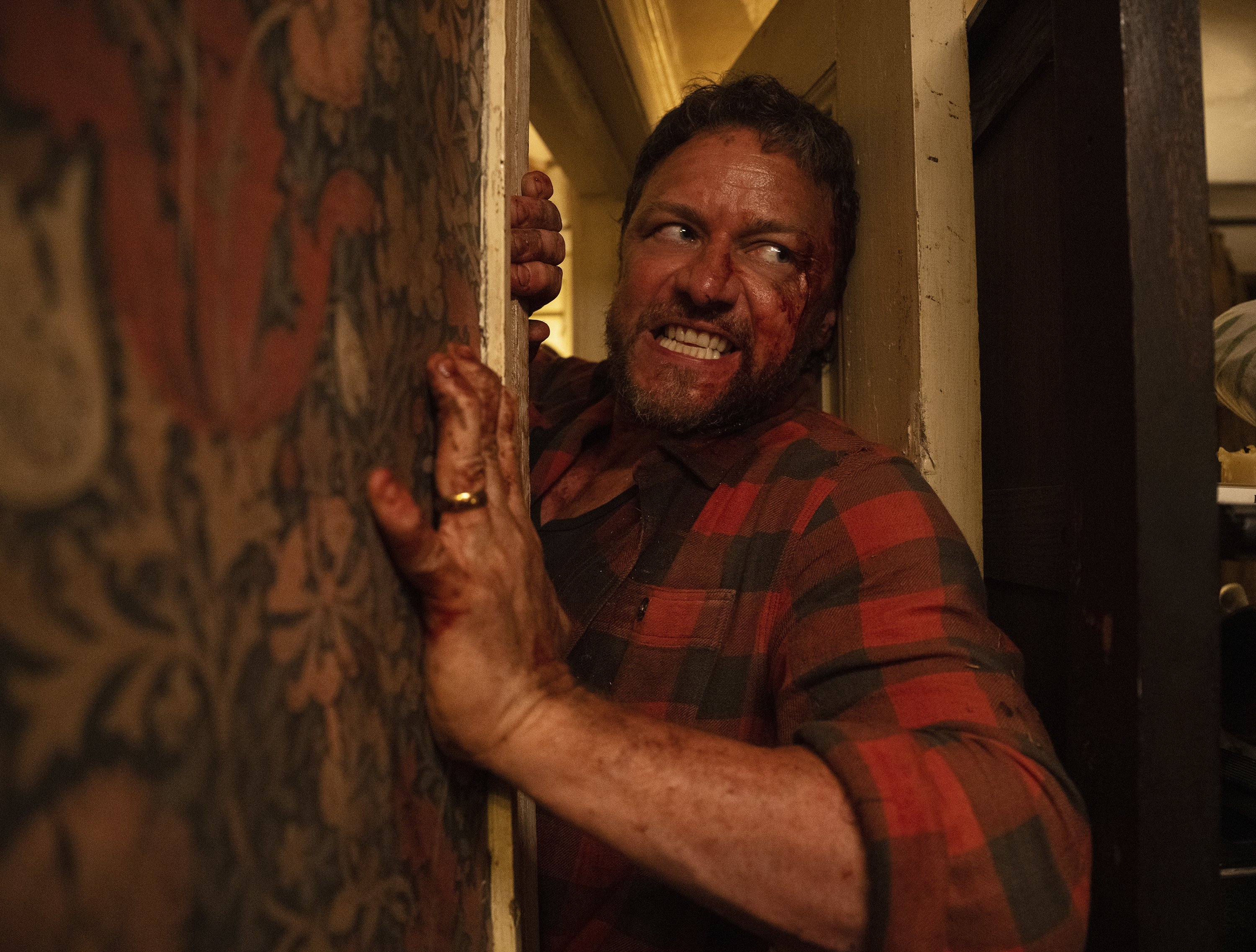 348518 This image released by Universal Pictures shows James McEvoy in a scene from 'Speak No Evil.' (AP Photo)