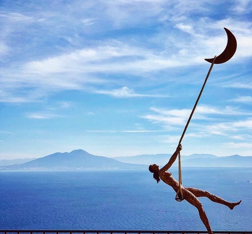 351102 Italian sculptor Giacinto Bosco's artwork titled 'Altalena' with a view of the sea. (Courtesy of Giacinto Bosco)